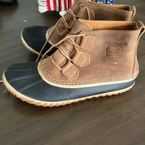 Sorel Women's Black and Brown Ankle Boots